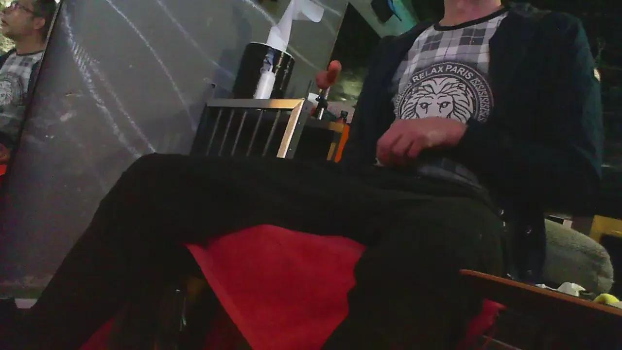 thingsbums on Cam4 