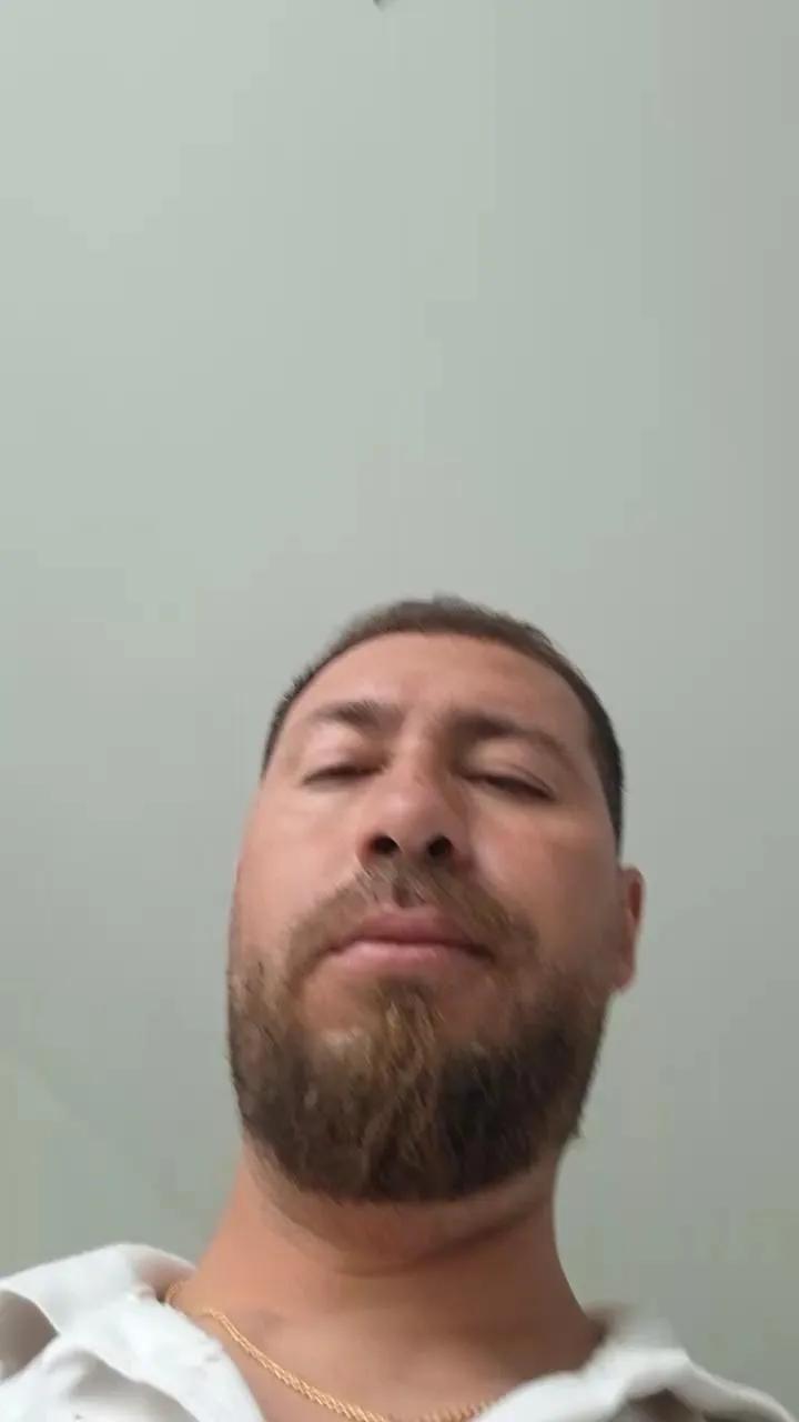 Thomast85 on Cam4 