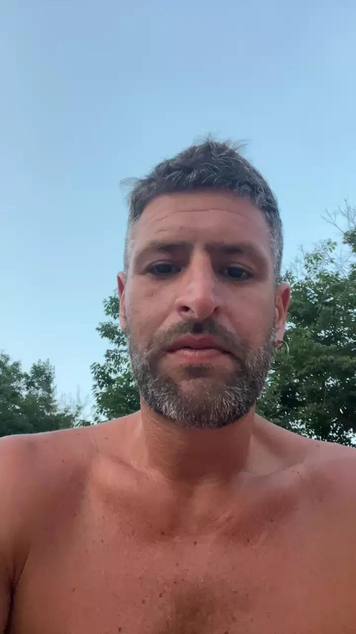 tucan22 on Cam4 