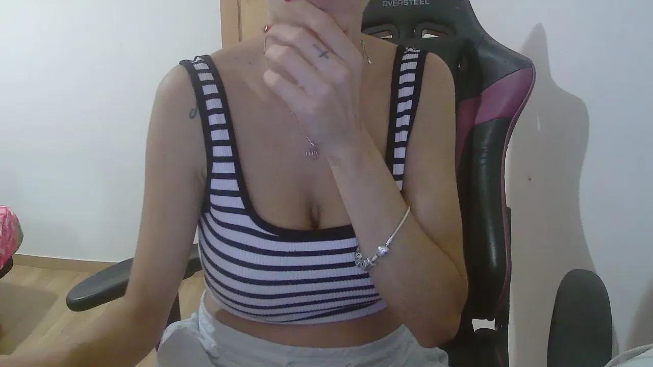 Vampirosa on Cam4 