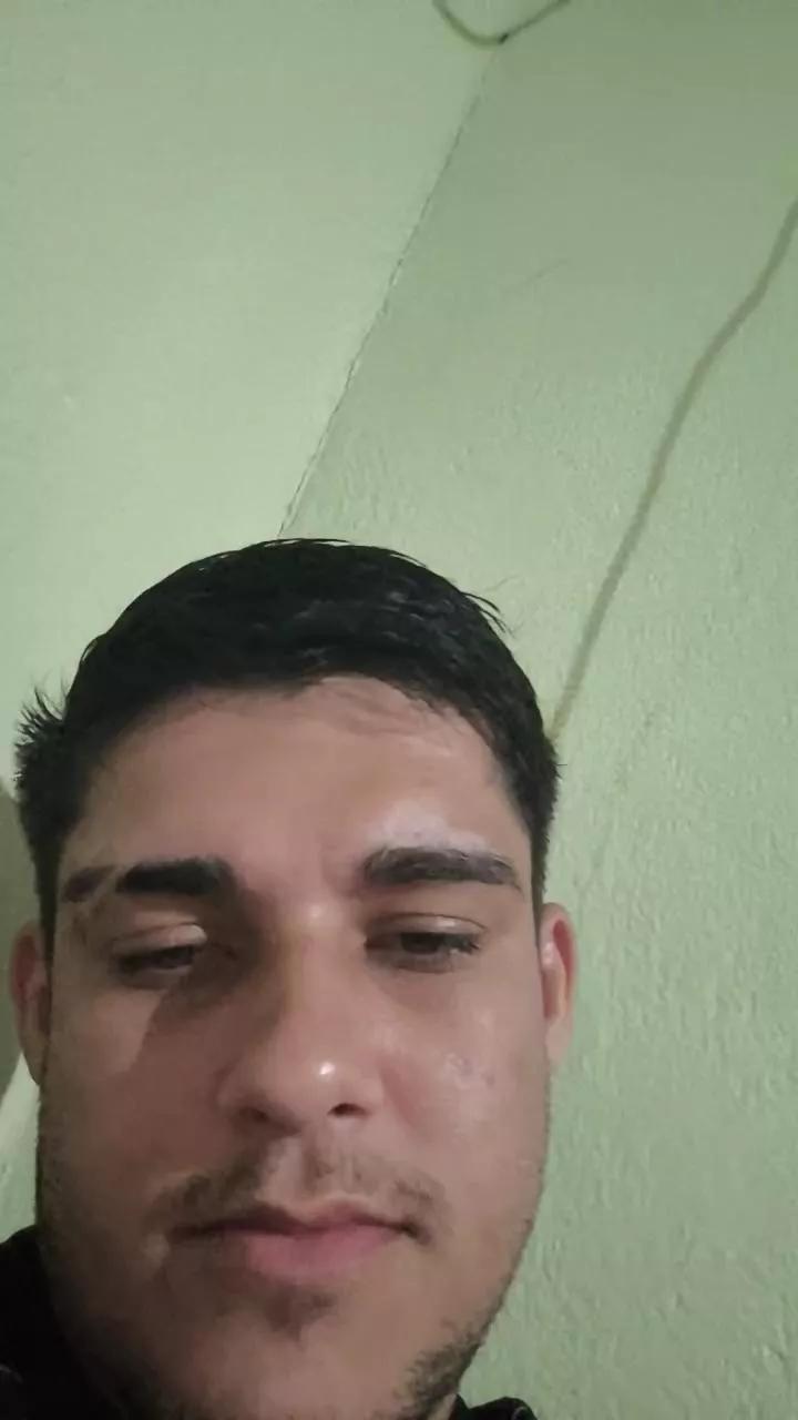 Van_aquino on Cam4 