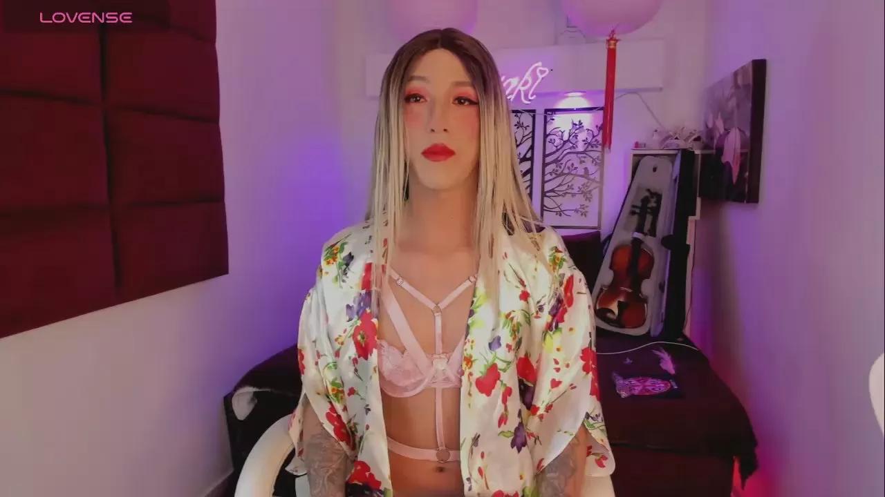 YakiTai on Cam4 