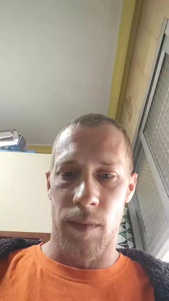 Yeaah on Cam4 