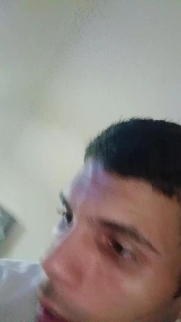 Zyonprive on Cam4 