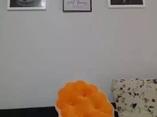 asianbaddie on CamSoda 