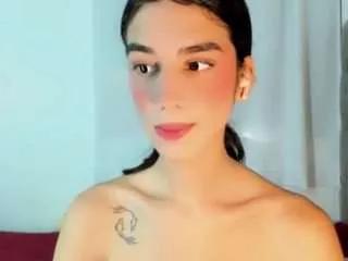 biancaleah on CamSoda 