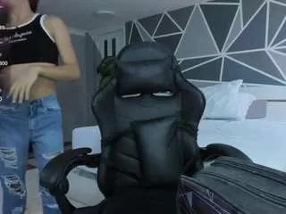 charolbruce on CamSoda 