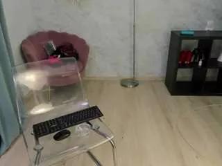 layla-snowflake on CamSoda 