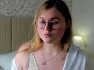 lynboone on CamSoda 