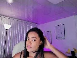 madisson-davon on CamSoda 