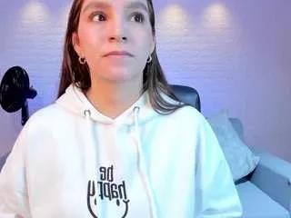 mia-taylors on CamSoda 