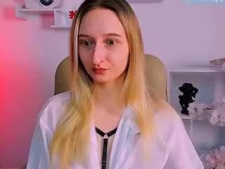 rinaaaa on CamSoda 