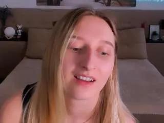 rinaaaa on CamSoda 