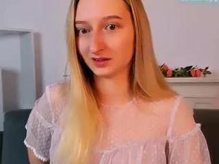 rinaaaa on CamSoda 
