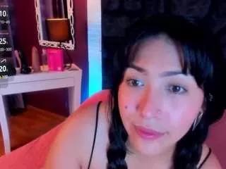 secrets-kinky on CamSoda 