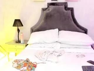 victoriablackfire on CamSoda 