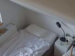 voyeurcam-julmodels-bed-7 on CamSoda 