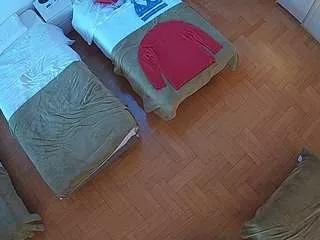 voyeurcam-julmodels-bed-7 on CamSoda 