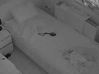 voyeurcam-julmodels-bed-7 on CamSoda 