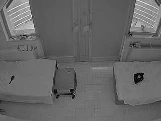 voyeurcam-julmodels-bed-7 on CamSoda 