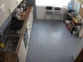 voyeurcam-julmodels-kitchen-2 on CamSoda 