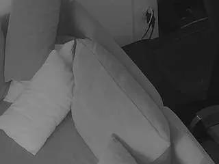 voyeurcam-julmodels-living-7 on CamSoda 