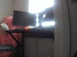 voyeurcam-sexy-little-ana-01
