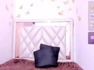 zoe-winter on CamSoda 