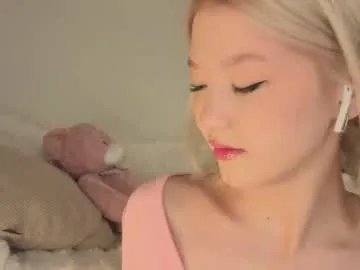 _milli_sun — Hey Guys! i am new let's have some fun! My GOAL: Squirt  #anal #squirt #smalltits #asian [1051 tokens remaining]