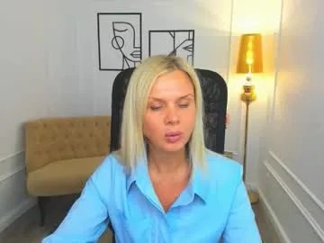 agathaklouin — #nonude #blonde #milf #bigboobs