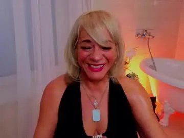 anittaharris_ — Shoulder oil #milf #bigboobs #mature #new #saliva [45 tokens remaining]