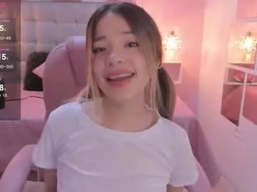 dulce_powl — GOAL: Hand bra [523 tokens remaining] Welcome to my room! #18 #feet #flexible #glasses #ahegao