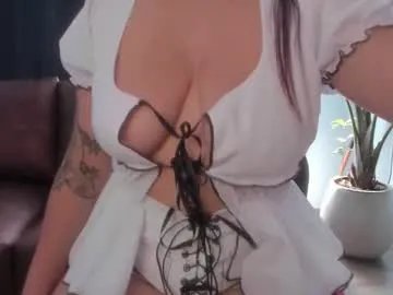 hinnata69 — Boobsfuck with a lot of saliva   [500 tokens left] #bigboobs #saliva #italian #curvy #blowjob