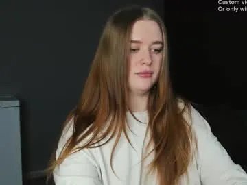 robert_lisa — GOAL: Full nude body [179 tokens remaining] For a custom video, write in a private message! Cost 2000 tokens   #bigboobs #pvt #lovense #joi #daddysgirl