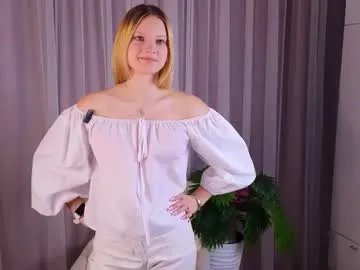 tonishamoye — Goal:Riley you look awesome  #18 #shy #blonde #new #cute [21 tokens remaining]