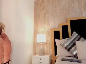 wenfox_ — GOAL: Slowly Blowjob  [186 tokens remaining] Spanks ass x 35 tknsNew Special levels lush 11, 17, 25, 32, 33, 38 Dick rate x 25 tkns  #bigboobs #latina #bigass #natural #blonde