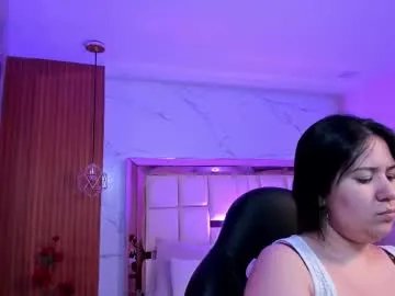 zoes_mile — BOOBS TEASE + TOP PLAY   [40 tokens left]  #bigtits #pregnant #bbw #curvy #deepthroat