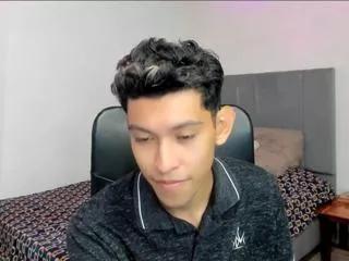 alan_gonz_cristian_asaenz on Flirt4Free 