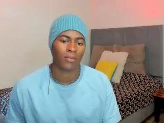 alan_gonz_cristian_asaenz on Flirt4Free 