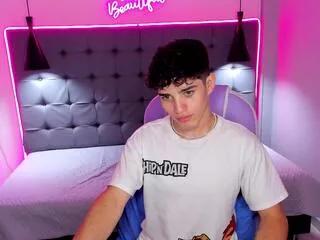 alejandro_lombardo on Flirt4Free 