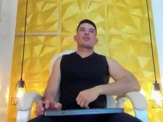 andrew_hallss on Flirt4Free 