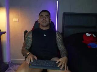 andy_damon on Flirt4Free 