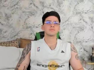 tommy_grayson on Flirt4Free 