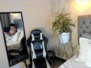 tommy_grayson on Flirt4Free 