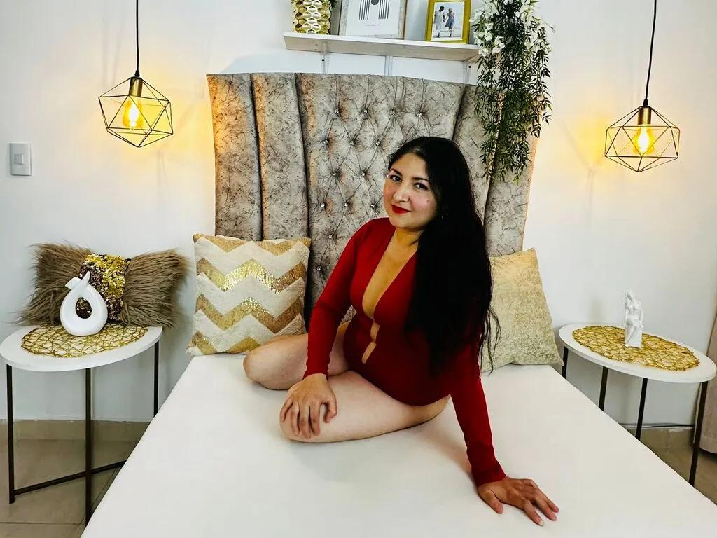 JasmineCinse on LiveJasmin 