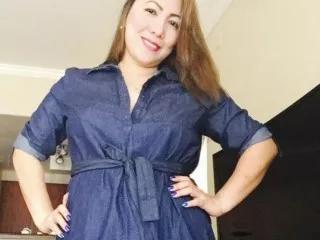 CreamyyLipss69 on Streamate 