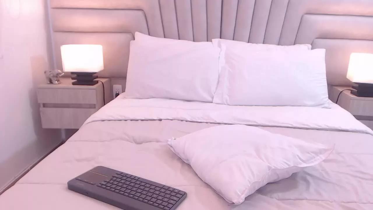 BellaAnderson on Streamray 