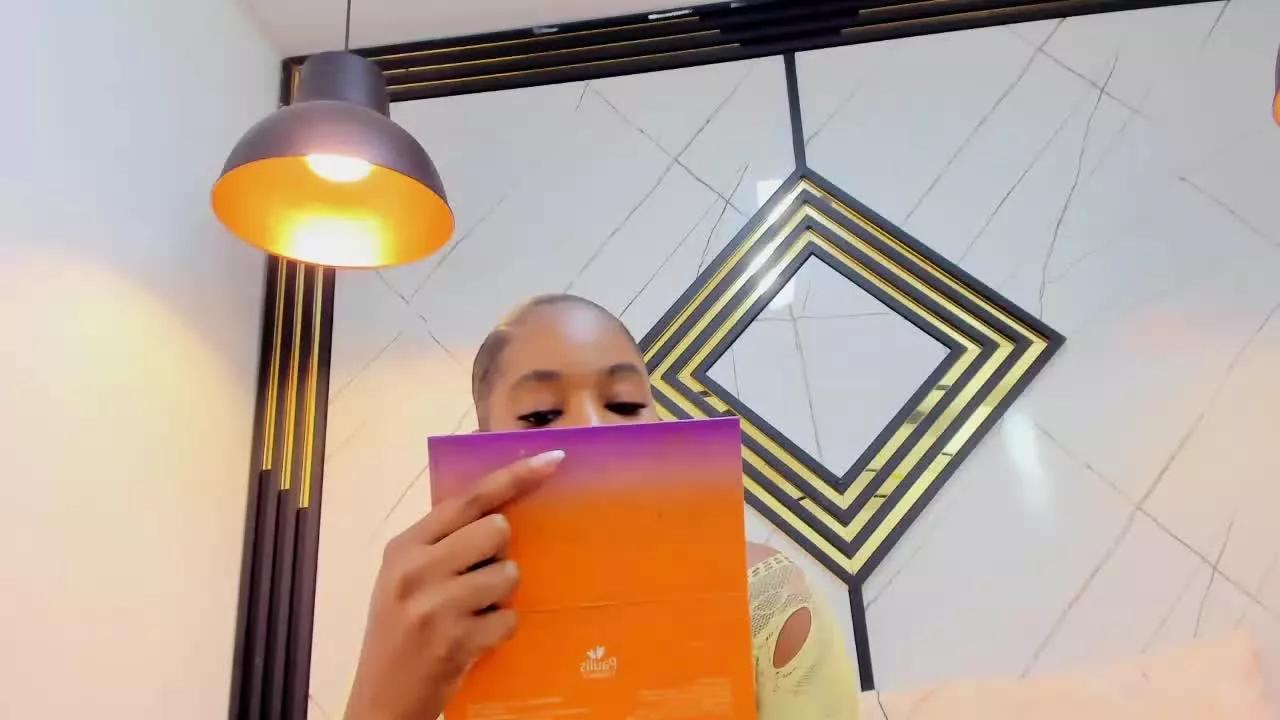 EmillyDiaz on Streamray 