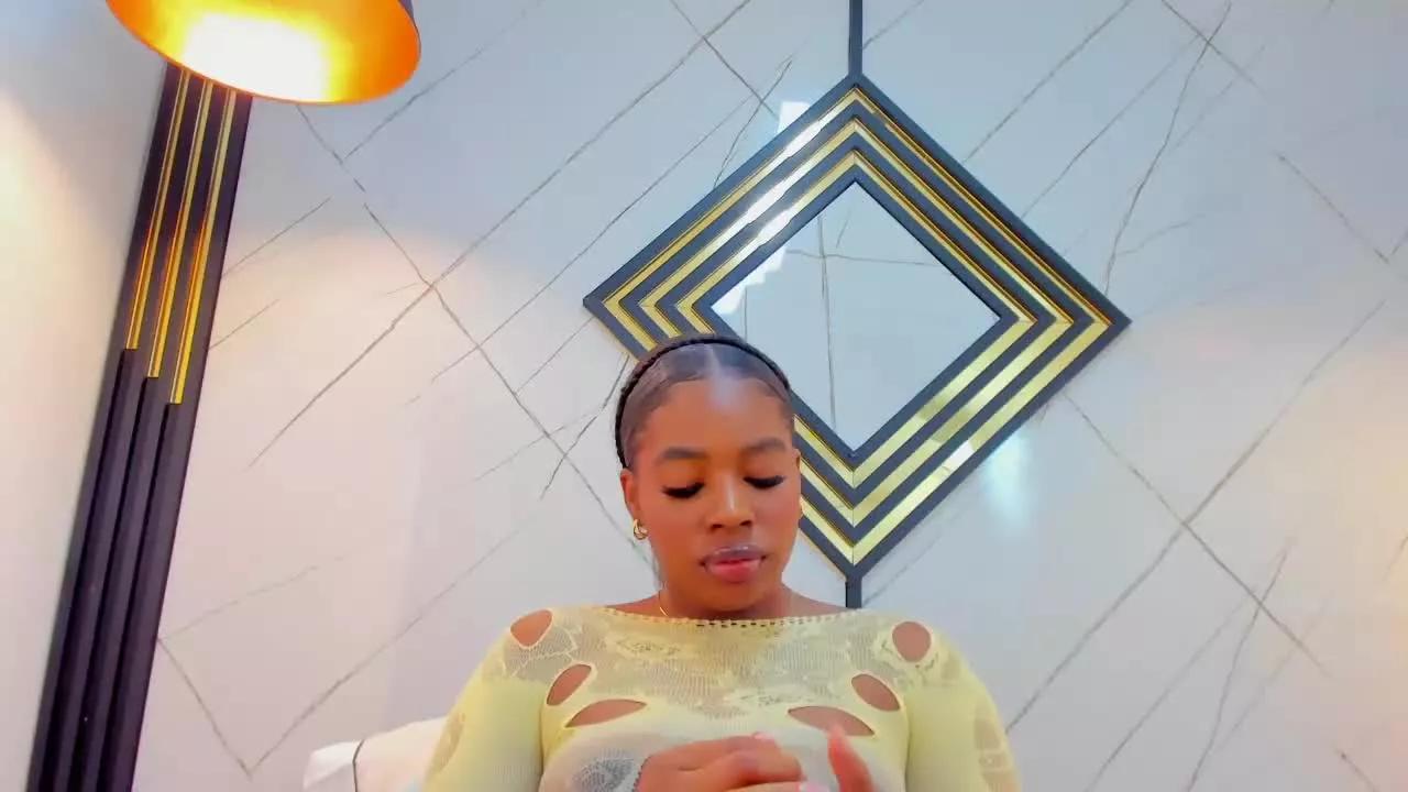 EmillyDiaz on Streamray 