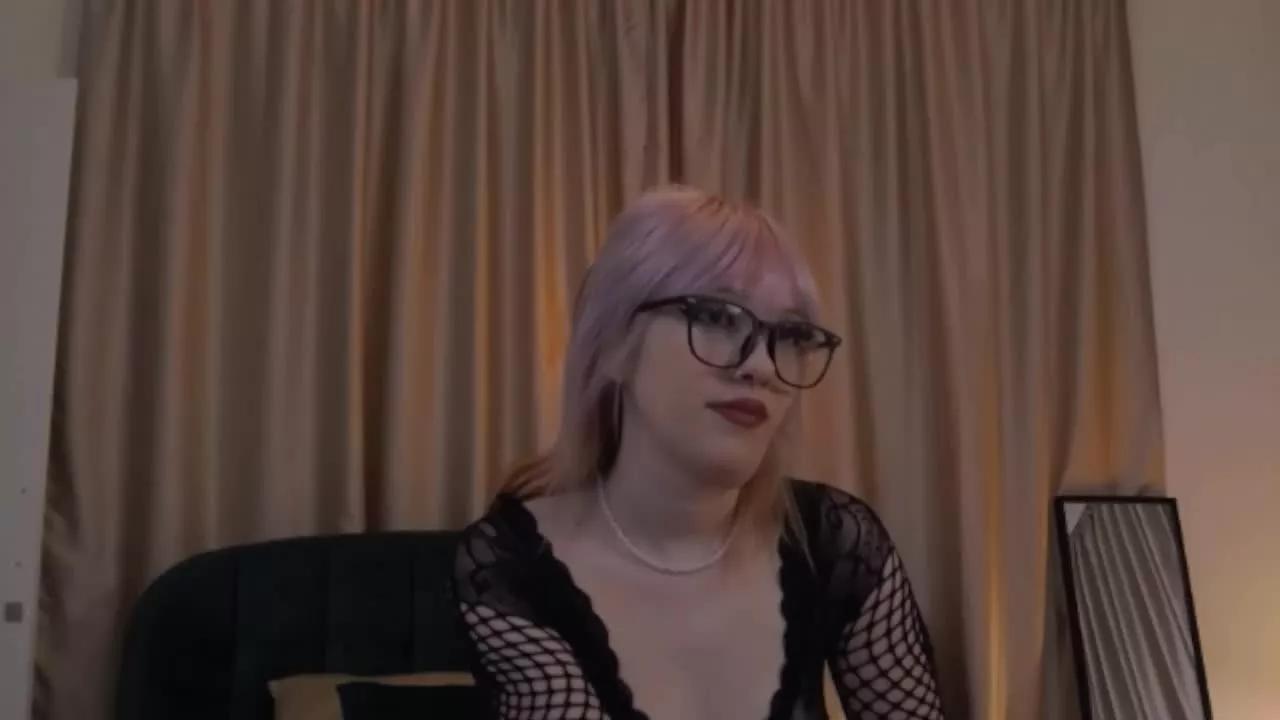 LunaGoth on Streamray 